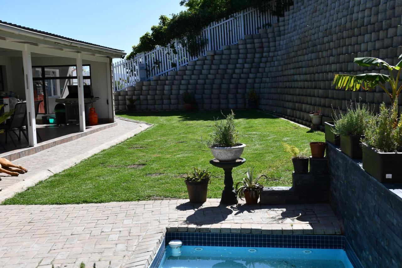 Friendz Guesthouse Knysna Dış mekan fotoğraf